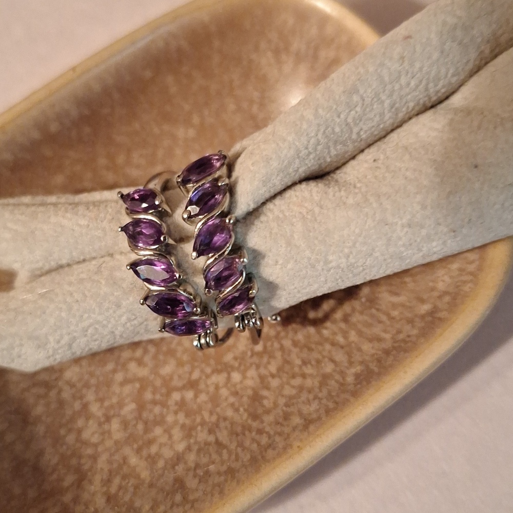 Elegant Lavender  Purple Gemstone Earrings Silver Toned Hoops 5 Prong SET Stones